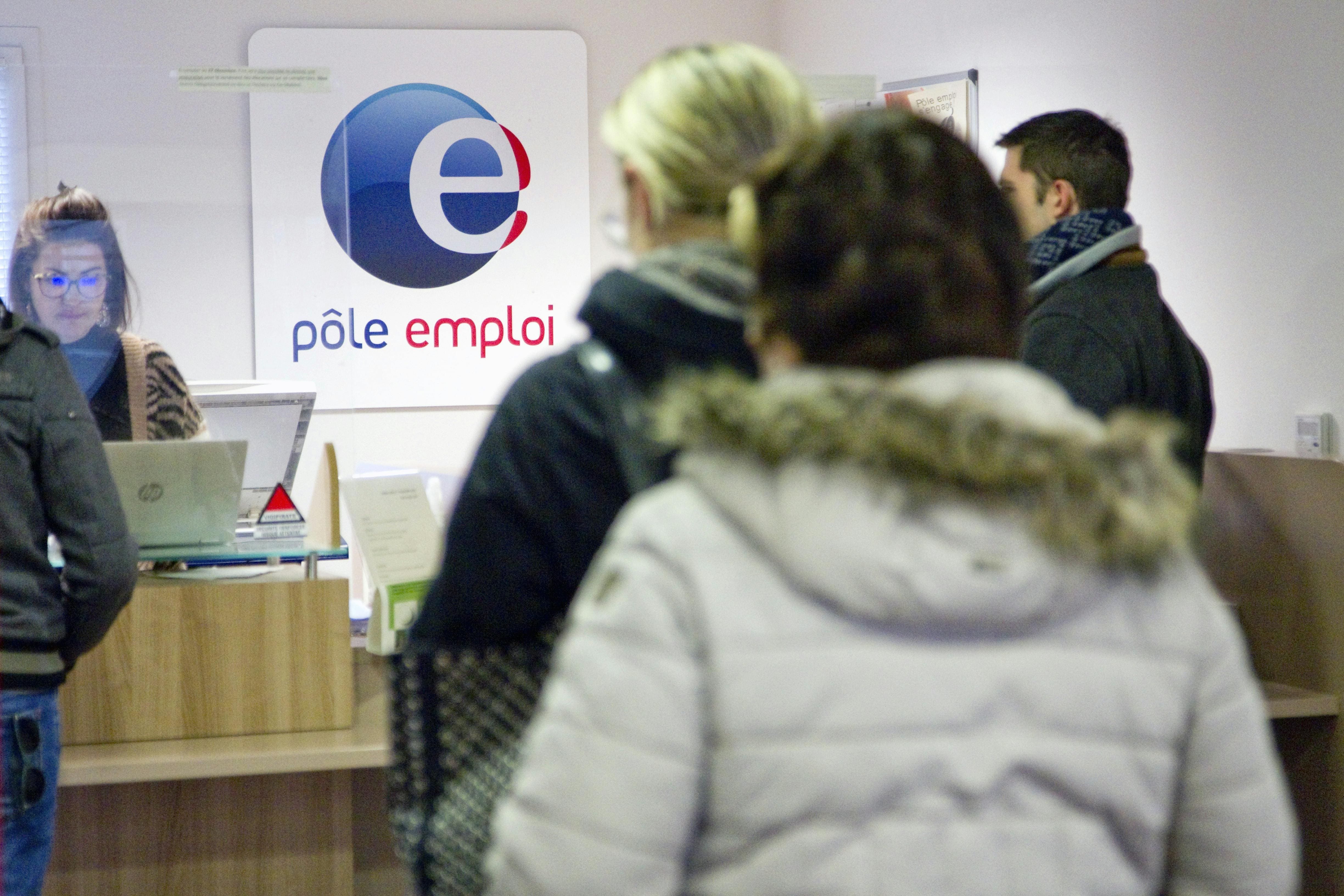 découvrez comment le rsa favorise l’insertion professionnelle tout en renforçant la solidarité sociale. informations sur les droits, les démarches et les dispositifs d’accompagnement pour les bénéficiaires du rsa.