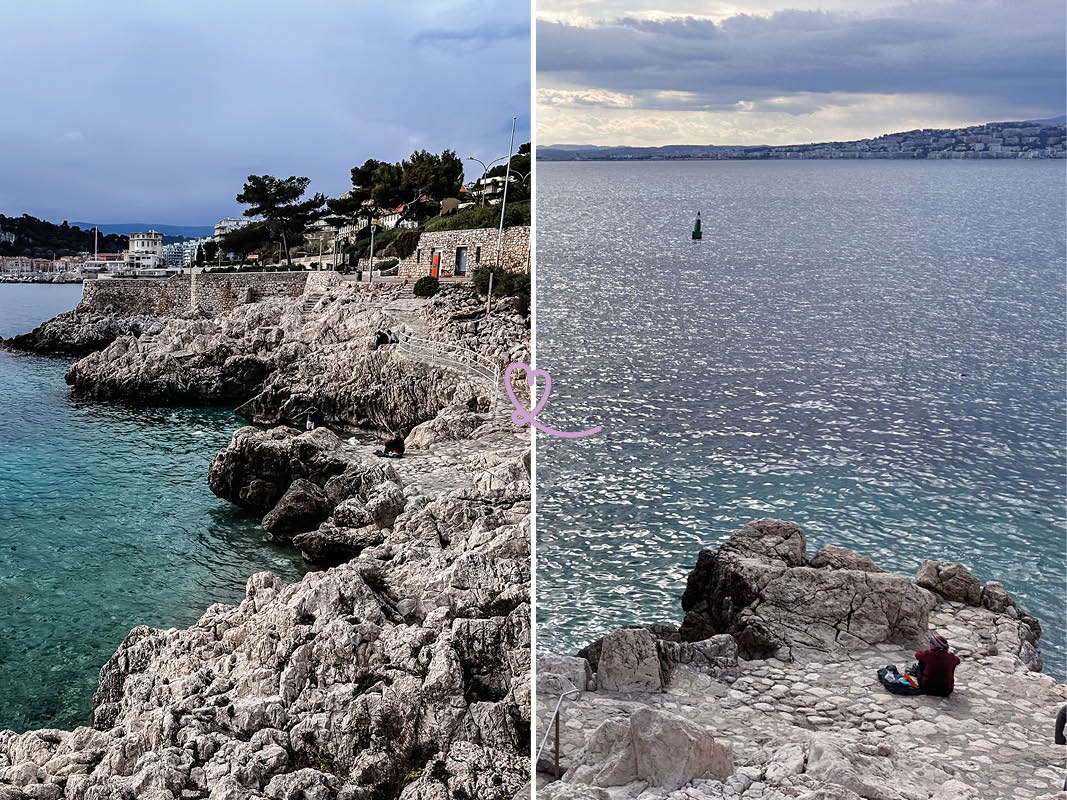 Rochers et dalle de béton de la plage de la Plateforme à Nice, au bord d'une eau turquoise