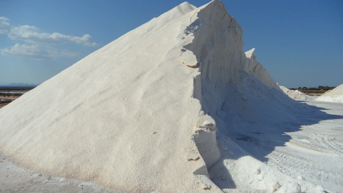 salt-374552_1280